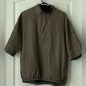 Dry Joys by Foot Joy. Men’s size med. Green quarter zip short sleeve rain shirt